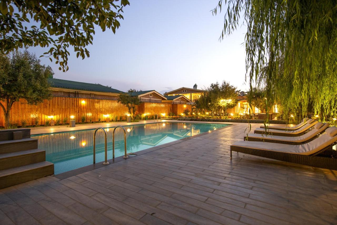 The Orchard Retreat & Spa Srinagar  Bagian luar foto