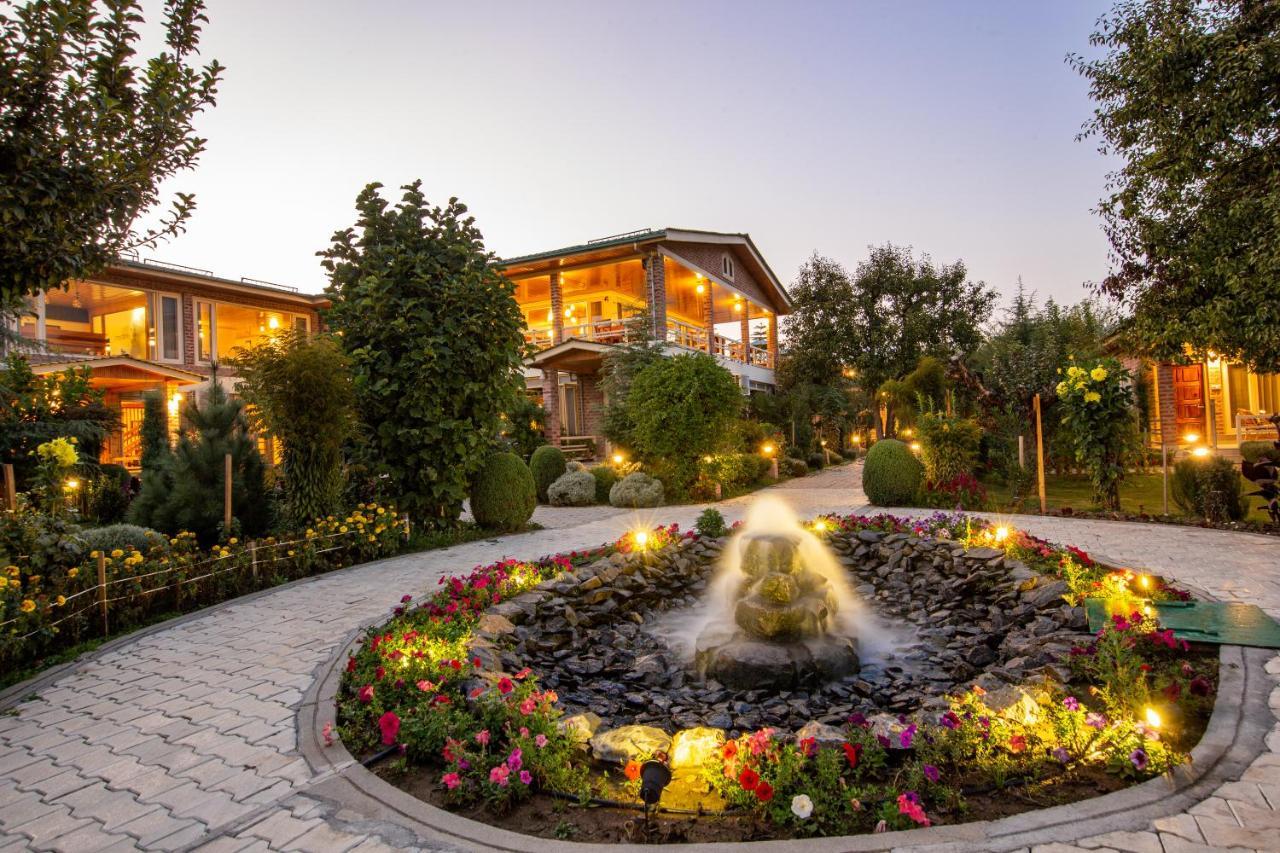 The Orchard Retreat & Spa Srinagar  Bagian luar foto