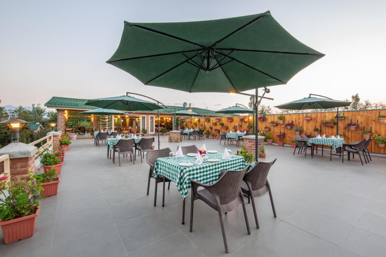 The Orchard Retreat & Spa Srinagar  Bagian luar foto