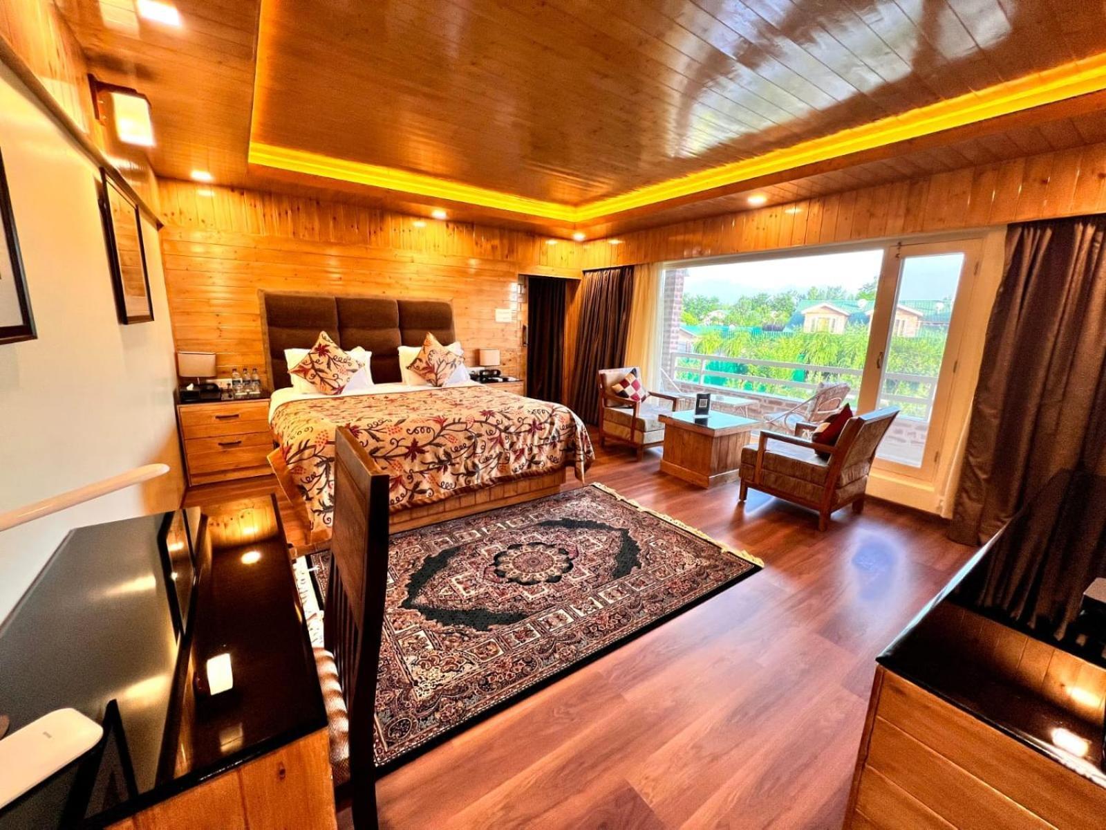 The Orchard Retreat & Spa Srinagar  Bagian luar foto