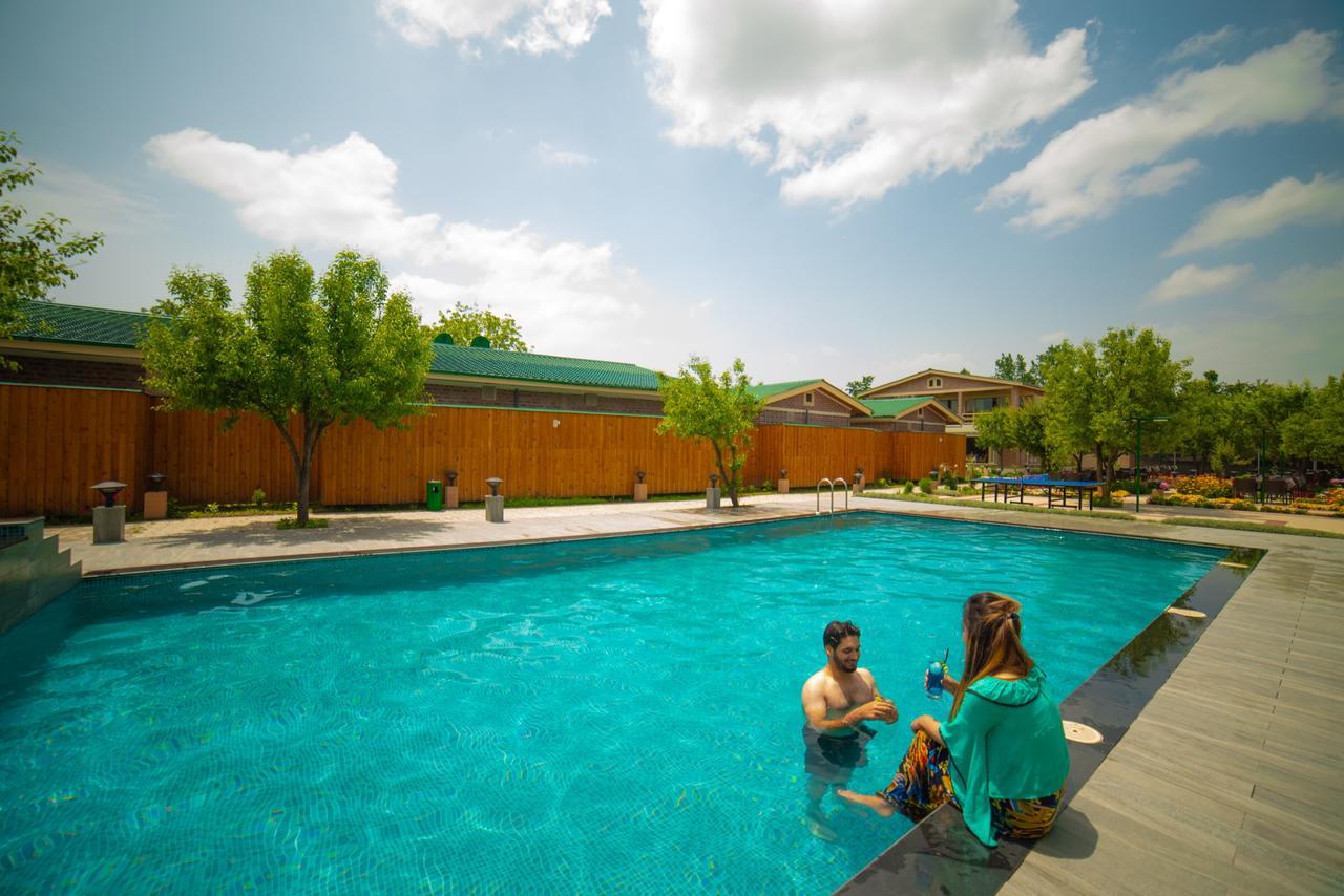 The Orchard Retreat & Spa Srinagar  Bagian luar foto